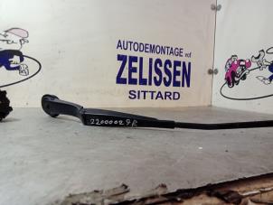 Usagé Bras essuie-glace avant Ford Focus 3 1.6 TDCi Prix € 15,75 Règlement à la marge proposé par Zelissen V.O.F. autodemontage