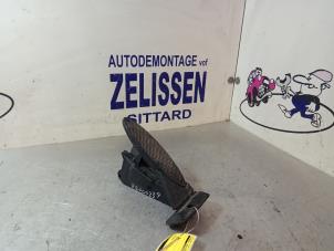 Used Accelerator pedal Mini Mini (R56) 1.6 16V One Price € 36,75 Margin scheme offered by Zelissen V.O.F. autodemontage