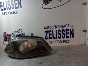 Usagé Optique avant principal droit Seat Toledo Prix € 42,00 Règlement à la marge proposé par Zelissen V.O.F. autodemontage
