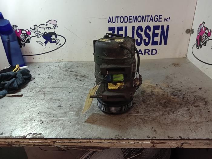 Usagé Pompe clim Volvo V70 (SW) 2.4 20V 140 Prix € 99,75 Règlement à la marge proposé par Zelissen V.O.F. autodemontage