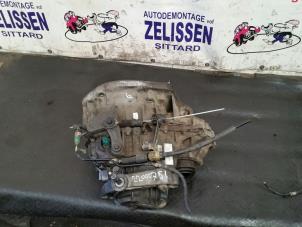 Used Gearbox Renault Espace (JK) 2.0 16V Price € 498,75 Margin scheme offered by Zelissen V.O.F. autodemontage