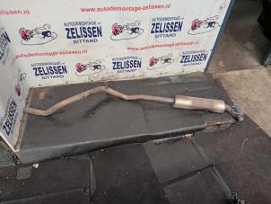 Used Exhaust middle silencer Peugeot 308 (4A/C) 1.6 16V THP 150 Price € 47,25 Margin scheme offered by Zelissen V.O.F. autodemontage