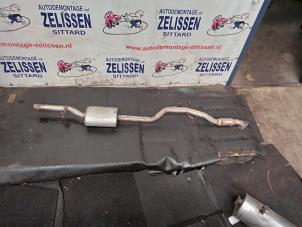 Used Exhaust middle silencer Opel Agila (A) 1.0 12V Price € 36,75 Margin scheme offered by Zelissen V.O.F. autodemontage