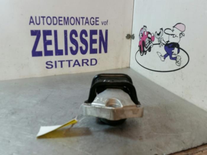 Used Engine mount Peugeot 308 (4A/C) 1.6 16V THP 150 Price € 21,00 Margin scheme offered by Zelissen V.O.F. autodemontage