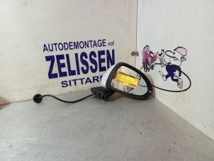 Usagé Rétroviseur extérieur droit Opel Corsa D 1.3 CDTi 16V ecoFLEX Prix € 42,00 Règlement à la marge proposé par Zelissen V.O.F. autodemontage