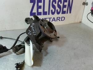 Usagé Moyeu de roue avant Opel Corsa D 1.3 CDTi 16V ecoFLEX Prix € 42,00 Règlement à la marge proposé par Zelissen V.O.F. autodemontage