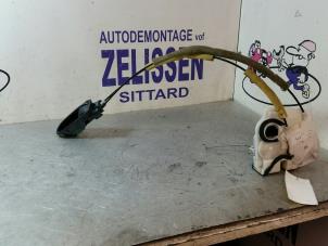 Używane Mechanizm blokady drzwi lewych przednich wersja 4-drzwiowa Mazda 2 (DE) 1.3 16V S-VT Cena € 42,00 Procedura marży oferowane przez Zelissen V.O.F. autodemontage