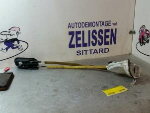 Gebrauchte Türschlossmechanik 4-türig links hinten Mazda 2 (DE) 1.3 16V S-VT Preis € 42,00 Margenregelung angeboten von Zelissen V.O.F. autodemontage