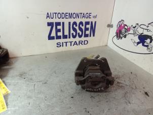 Usagé Etrier de frein (pince) arrière gauche BMW X3 (E83) 2.0 16V Prix € 52,50 Règlement à la marge proposé par Zelissen V.O.F. autodemontage