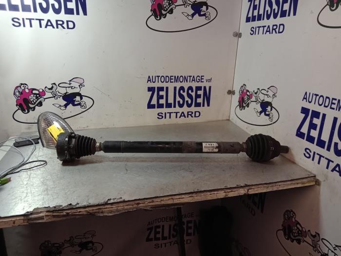 Front drive shaft, right from a Volkswagen Eos (1F7/F8) 1.6 FSI 16V 2007