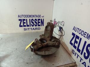 Used Front wheel hub Volkswagen Eos (1F7/F8) 1.6 FSI 16V Price € 73,50 Margin scheme offered by Zelissen V.O.F. autodemontage