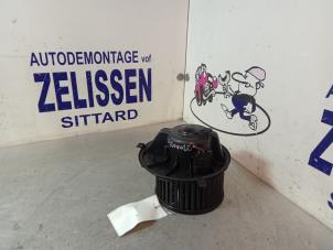 Usados Motor de ventilador de calefactor Volkswagen Eos (1F7/F8) 1.6 FSI 16V Precio € 52,50 Norma de margen ofrecido por Zelissen V.O.F. autodemontage