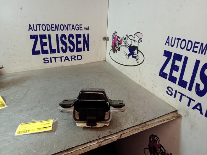 Used Engine mount Volkswagen Scirocco (137/13AD) 1.4 TSI 160 16V Price € 36,75 Margin scheme offered by Zelissen V.O.F. autodemontage