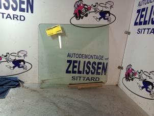 Usados Ventanilla de puerta de 4 puertas izquierda detrás Suzuki Swift (ZA/ZC/ZD1/2/3/9) 1.3 VVT 16V Precio € 42,00 Norma de margen ofrecido por Zelissen V.O.F. autodemontage