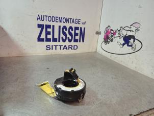 Usados Anillo de airbag Suzuki Swift (ZA/ZC/ZD1/2/3/9) 1.3 VVT 16V Precio € 36,75 Norma de margen ofrecido por Zelissen V.O.F. autodemontage