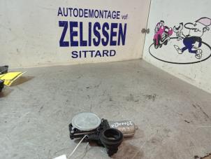 Usagé Moteur de vitre portière Suzuki Swift (ZA/ZC/ZD1/2/3/9) 1.3 VVT 16V Prix € 31,50 Règlement à la marge proposé par Zelissen V.O.F. autodemontage