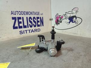 Used Rear wiper motor Opel Astra H SW (L35) 1.6 16V Twinport Price € 31,50 Margin scheme offered by Zelissen V.O.F. autodemontage
