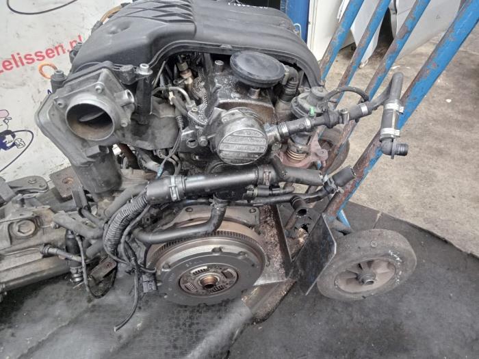 Engine from a Volkswagen Caddy II (9K9A) 1.9 SDI 2003