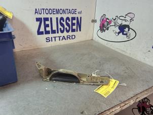 Usagé Poignée portière 4portes arrière droite Seat Leon (1P1) 1.6 Prix € 26,25 Règlement à la marge proposé par Zelissen V.O.F. autodemontage