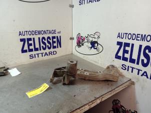 Usagé Bras de suspension avant gauche Seat Leon (1P1) 1.6 Prix € 42,00 Règlement à la marge proposé par Zelissen V.O.F. autodemontage