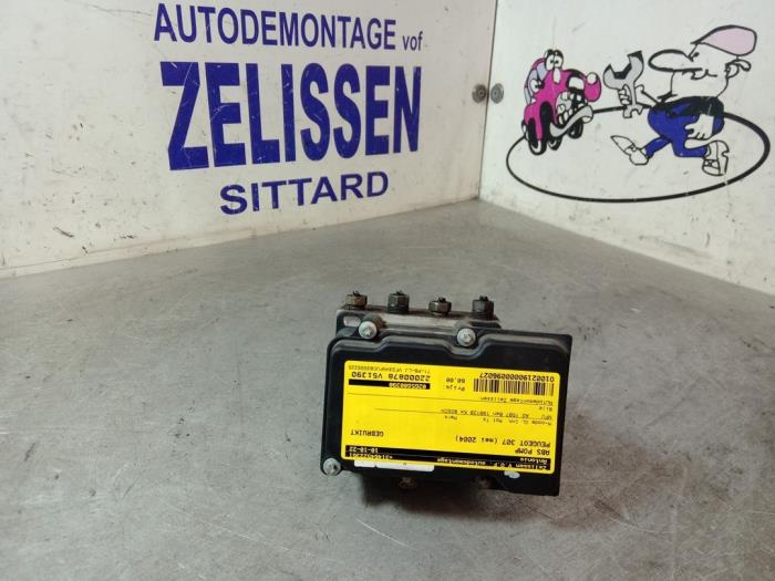 Begagnade ABS-pump Peugeot 307 SW (3H) 1.6 16V Pris € 63,00 Marginaltabell erbjuds av Zelissen V.O.F. autodemontage