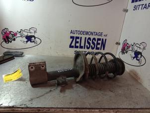 Used Front shock absorber rod, left Citroen C4 Coupé (LA) 2.0 16V Price € 42,00 Margin scheme offered by Zelissen V.O.F. autodemontage