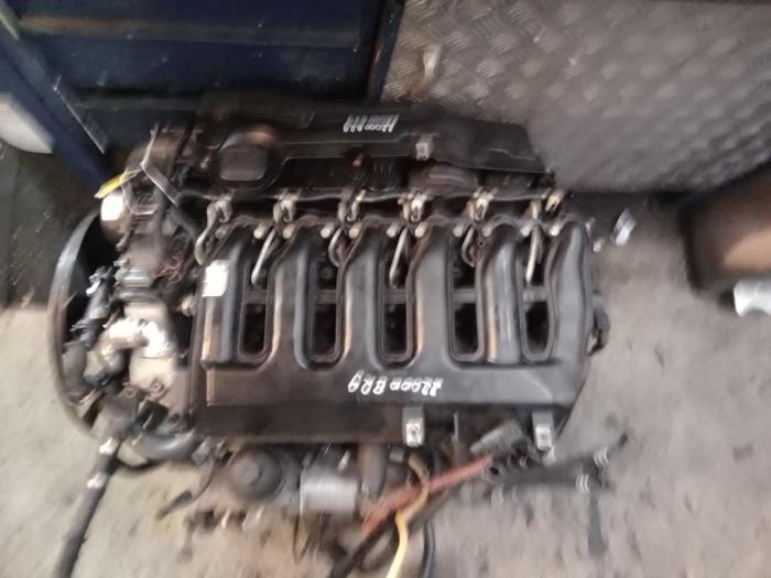 Engine from a BMW 7 serie (E65/E66/E67) 730d,Ld 3.0 24V 2006