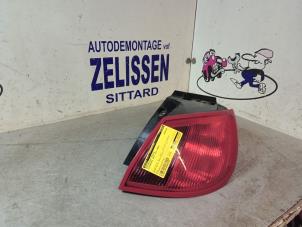 Używane Tylne swiatlo pozycyjne prawe Mitsubishi Colt (Z2/Z3) 1.1 12V Cena € 47,25 Procedura marży oferowane przez Zelissen V.O.F. autodemontage