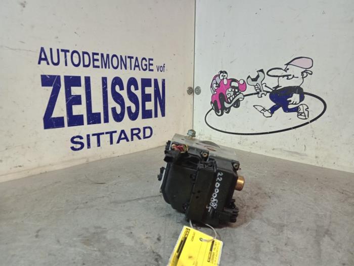 Used ABS pump Audi A4 Avant (B5) 1.9 TDI Price € 99,75 Margin scheme offered by Zelissen V.O.F. autodemontage