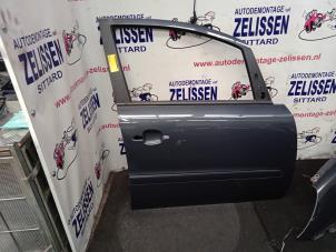 Usagé Porte avant droite Opel Zafira (M75) 1.6 16V Prix € 105,00 Règlement à la marge proposé par Zelissen V.O.F. autodemontage