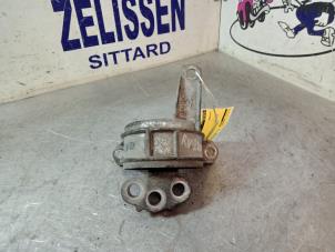 Motorlager van een Opel Zafira (M75) 1.6 16V 2006