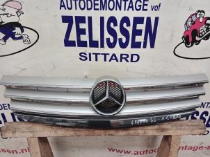 Used Grille Mercedes A (W169) 2.0 A-180 CDI 16V 5-Drs. Price € 42,00 Margin scheme offered by Zelissen V.O.F. autodemontage