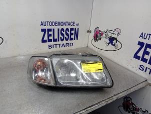 Używane Reflektor prawy Audi A3 (8L1) 1.8 20V Cena € 26,25 Procedura marży oferowane przez Zelissen V.O.F. autodemontage