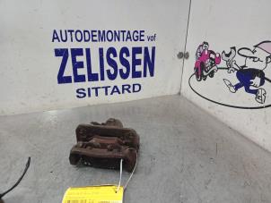 Used Rear brake calliper, left Mercedes A (W169) 2.0 A-180 CDI 16V 5-Drs. Price € 47,25 Margin scheme offered by Zelissen V.O.F. autodemontage