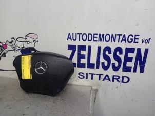 Usagé Airbag gauche (volant) Mercedes ML I (163) 320 3.2 V6 18V Autom. Prix € 78,75 Règlement à la marge proposé par Zelissen V.O.F. autodemontage