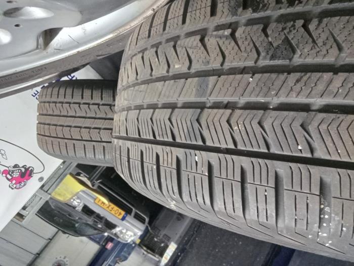 Sportfelgensatz + Reifen Mercedes ML I 320 3.2 V6 18V Autom  