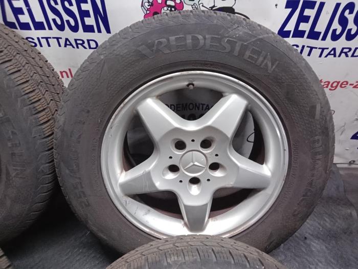Sportfelgensatz + Reifen Mercedes ML I 320 3.2 V6 18V Autom 