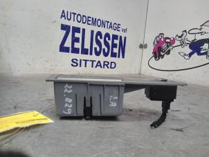 Used Electric window switch BMW 7 serie (E65/E66/E67) 730d,Ld 3.0 24V Price € 26,25 Margin scheme offered by Zelissen V.O.F. autodemontage