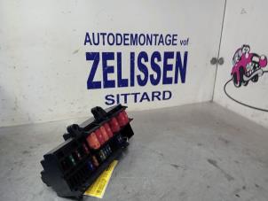 Usagé Boîte à fusibles BMW 7 serie (E65/E66/E67) 730d,Ld 3.0 24V Prix € 36,75 Règlement à la marge proposé par Zelissen V.O.F. autodemontage