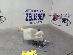 Usagé Cylindre de frein principal Peugeot 207 CC (WB) 1.6 16V Prix € 31,50 Règlement à la marge proposé par Zelissen V.O.F. autodemontage