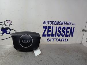Używane Poduszka powietrzna lewa (kierownica) Audi A3 (8L1) 1.8 20V Cena € 42,00 Procedura marży oferowane przez Zelissen V.O.F. autodemontage