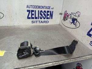 Usados Cinturón de seguridad derecha delante Peugeot 207 CC (WB) 1.6 16V Precio € 47,25 Norma de margen ofrecido por Zelissen V.O.F. autodemontage