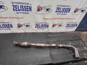 Used Front pipe + catalyst Opel Vectra B (36) 1.6 16V Ecotec Price on request offered by Zelissen V.O.F. autodemontage