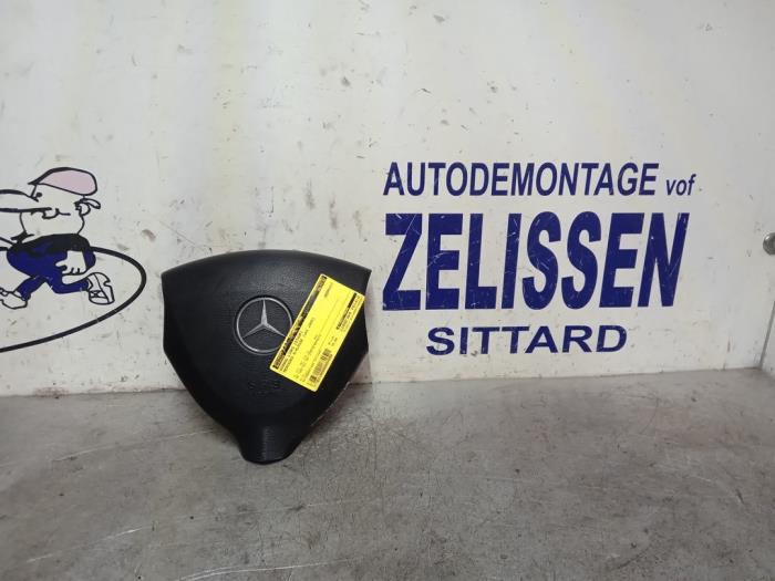 Left airbag (steering wheel) from a Mercedes-Benz A (W169) 2.0 A-180 CDI 16V 5-Drs. 2005