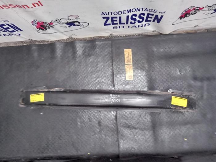 Rear bumper frame from a Volkswagen New Beetle (9C1/9G1) 2.0 1999