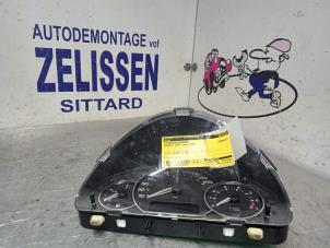 Usagé Instrument de bord Peugeot 1007 (KM) 1.4 Prix € 99,75 Règlement à la marge proposé par Zelissen V.O.F. autodemontage