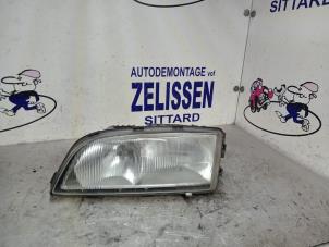 Used Headlight, right Volvo V70 (GW/LW/LZ) 2.4 20V 140 Price € 36,75 Margin scheme offered by Zelissen V.O.F. autodemontage