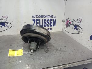 Usagé Assistant de freinage Peugeot 5008 I (0A/0E) 1.6 THP 16V Prix € 78,75 Règlement à la marge proposé par Zelissen V.O.F. autodemontage