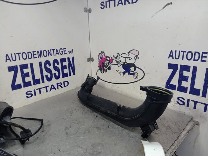 Gebrauchte Intercooler Schlauch Volkswagen Polo V (6R) 1.2 TSI 16V BlueMotion Technology Preis € 42,00 Margenregelung angeboten von Zelissen V.O.F. autodemontage