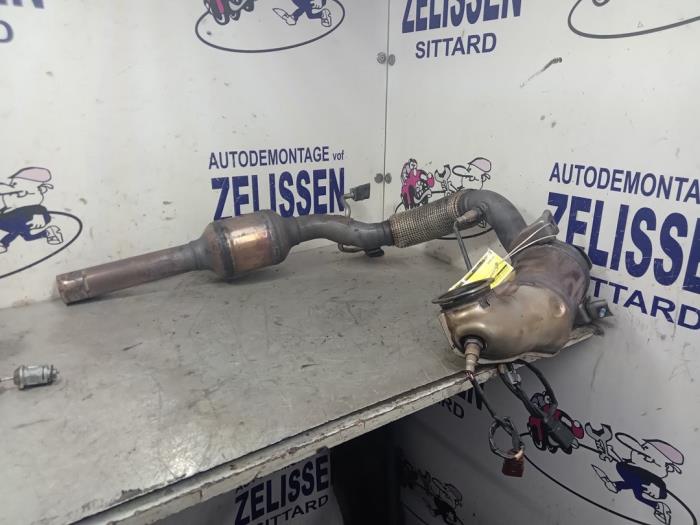 Używane Katalizator Volkswagen Polo V (6R) 1.2 TSI 16V BlueMotion Technology Cena na żądanie oferowane przez Zelissen V.O.F. autodemontage